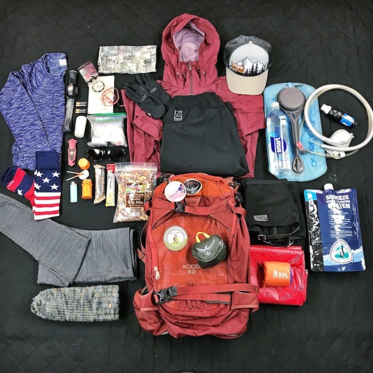 10 Essentials You Should Carry In Your Handbag